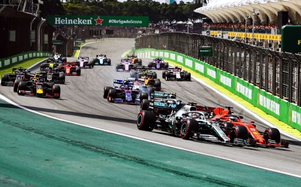 formula-1-e-gore-vergi-guzestlerinin-muddetinin-uzadilmasina-dair-layiheni-qebul-edildi